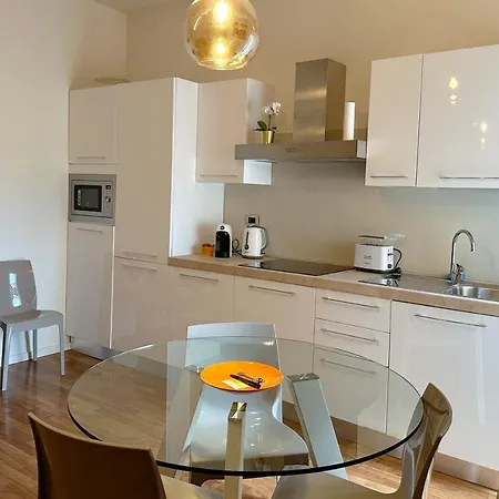 La Casa Di Paola E Betti Apartamento Alba  Exterior foto